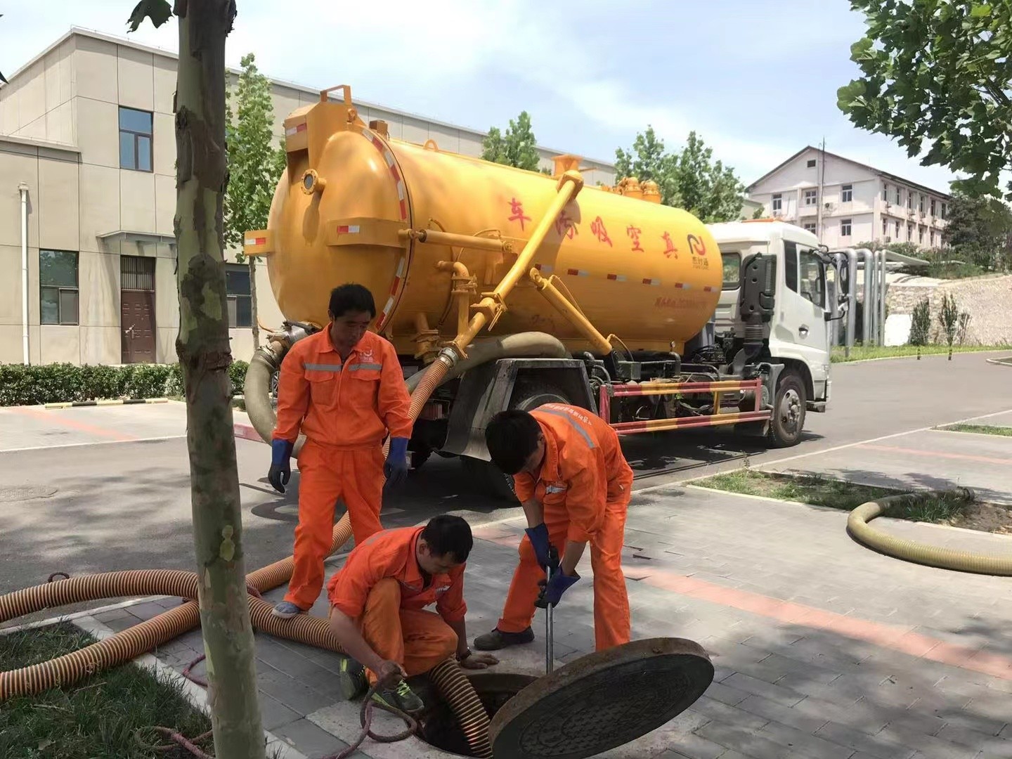 曾都化粪池清理与5-8吨吸粪车施工效率分析